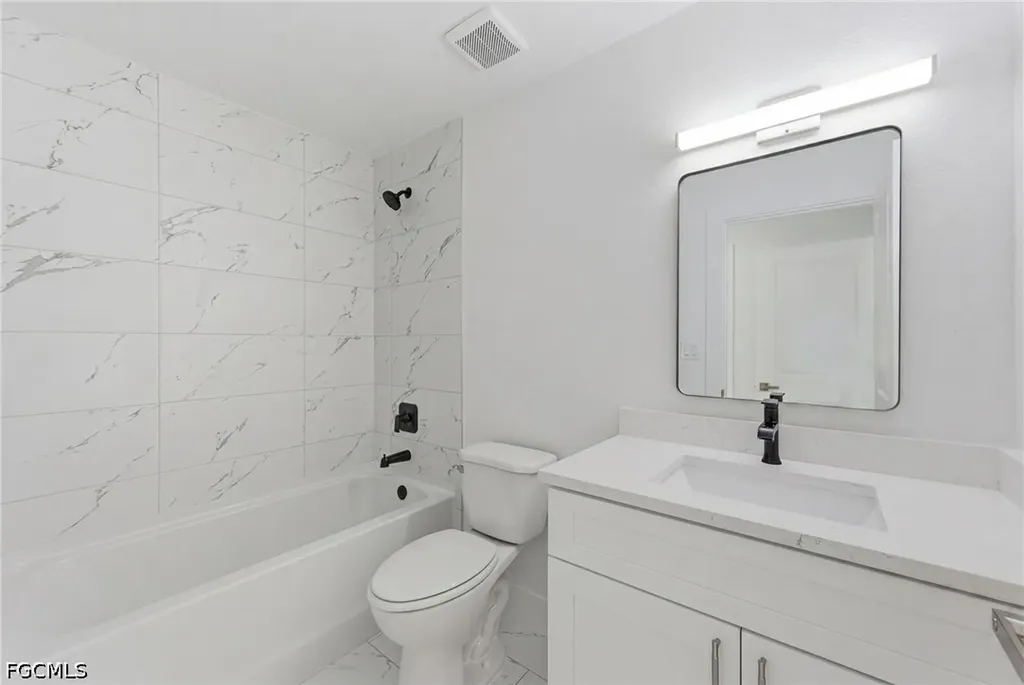 10 NW 20th Street Cape Coral FL 33993