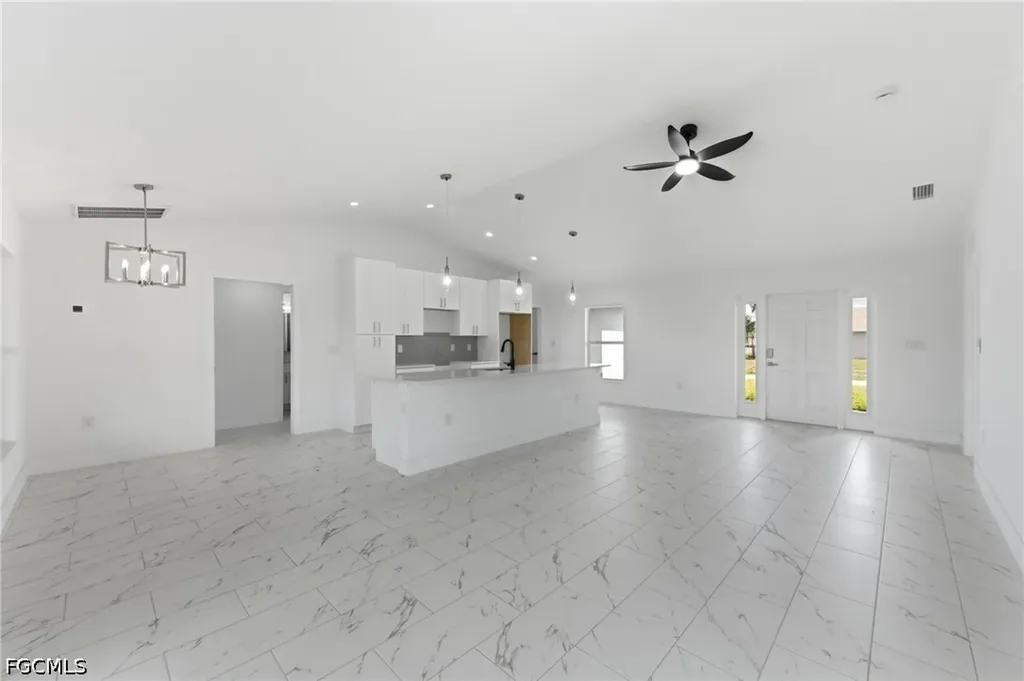 10 NW 20th Street Cape Coral FL 33993