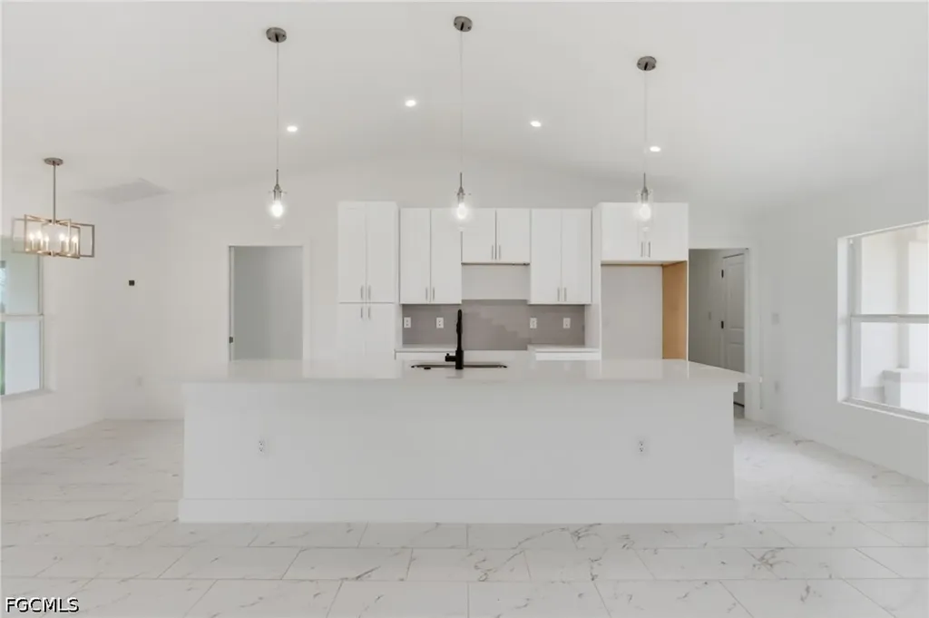 10 NW 20th Street Cape Coral FL 33993