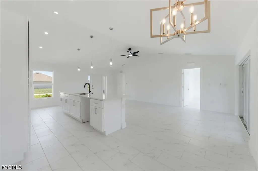 10 NW 20th Street Cape Coral FL 33993