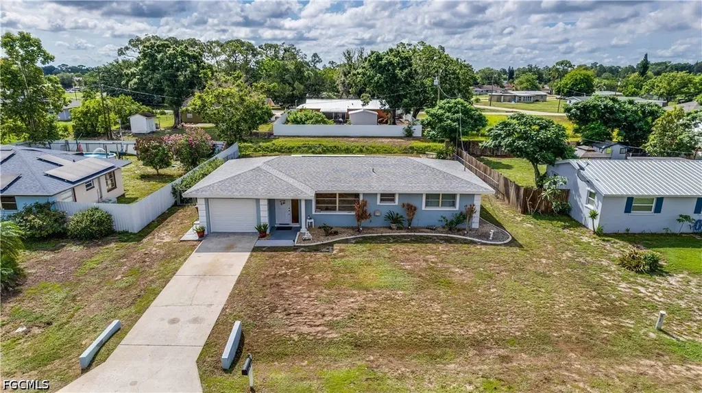 22 Colorado Road Lehigh Acres FL 33936