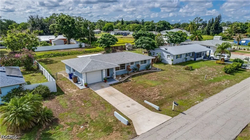 22 Colorado Road Lehigh Acres FL 33936
