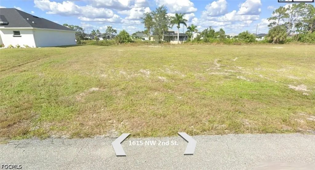 1615 NW 2nd Street Cape Coral FL 33993