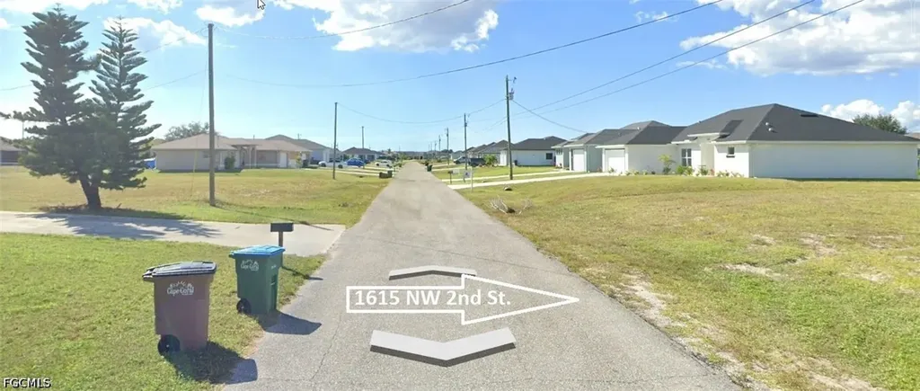 1615 NW 2nd Street Cape Coral FL 33993