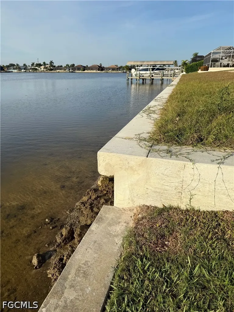 1128 SW 43rd Street Cape Coral FL 33914