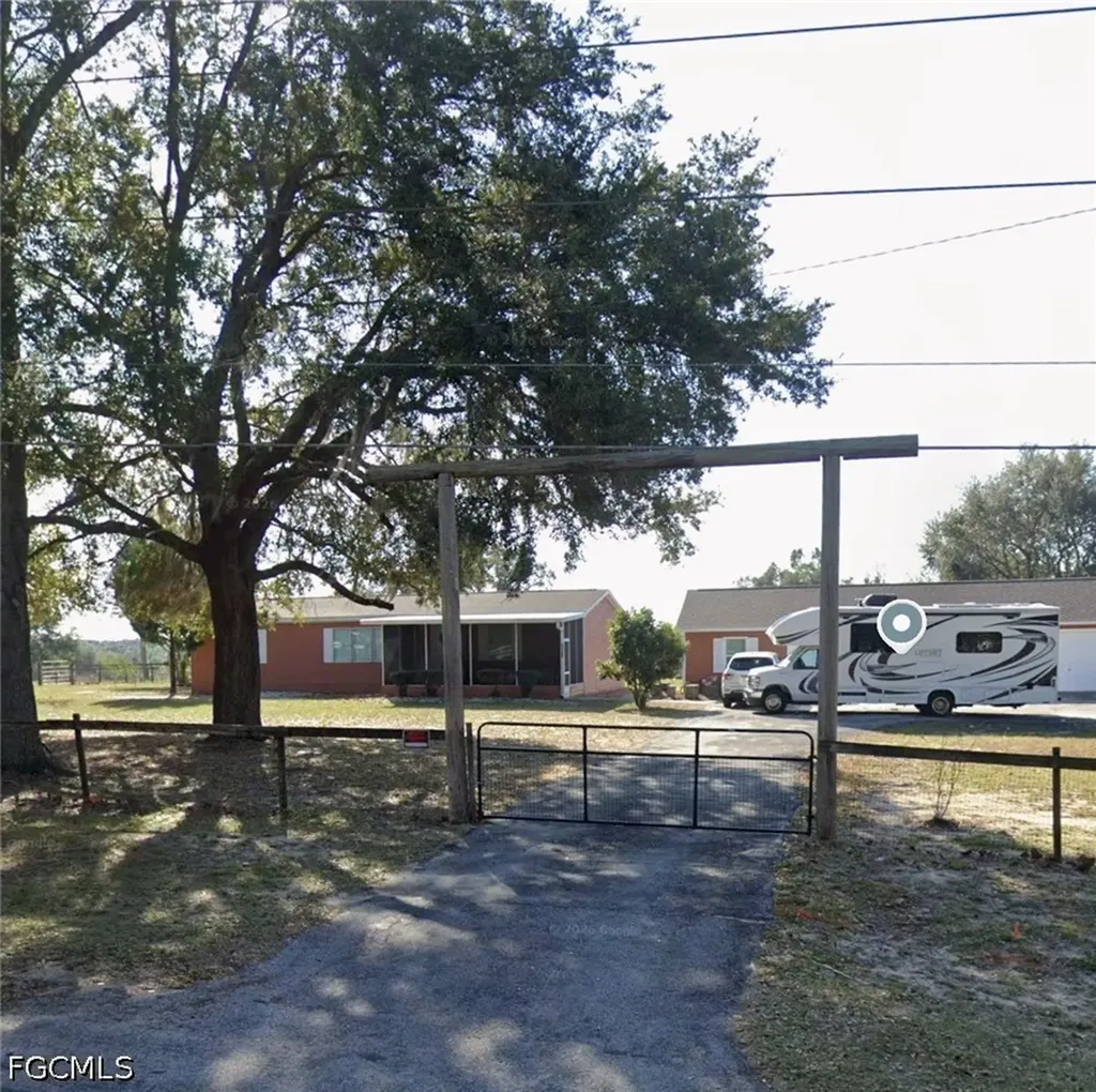4100 Marion County Road Weirsdale FL 32195
