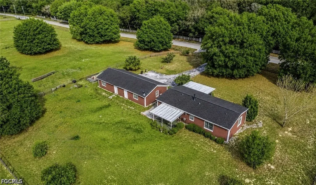 4100 Marion County Road Weirsdale FL 32195
