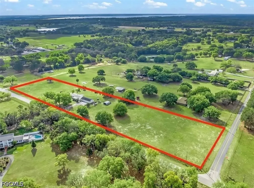 4100 Marion County Road Weirsdale FL 32195