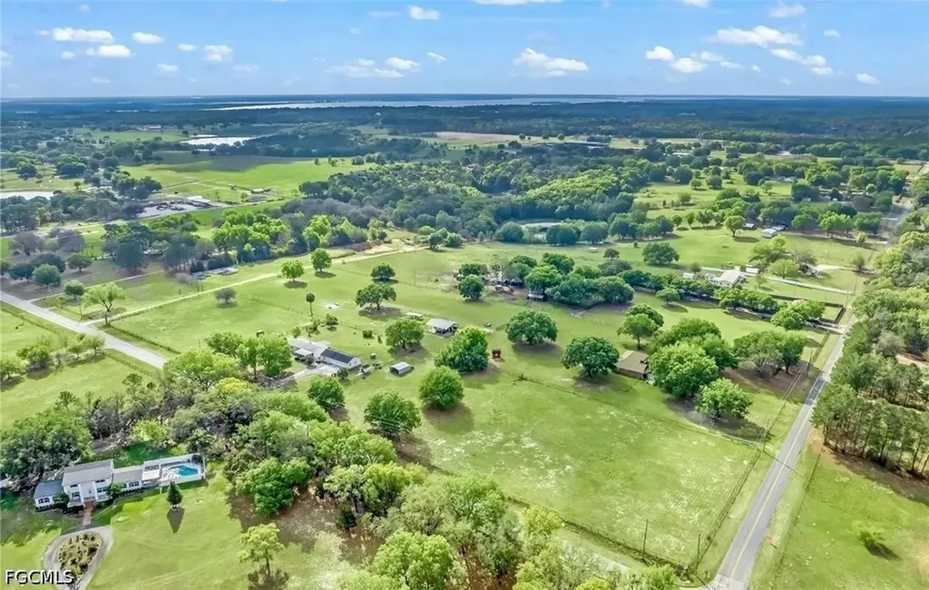 4100 Marion County Road Weirsdale FL 32195