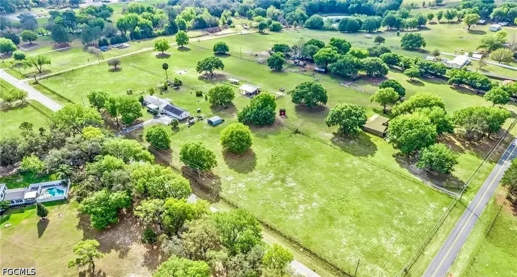 4100 Marion County Road Weirsdale FL 32195