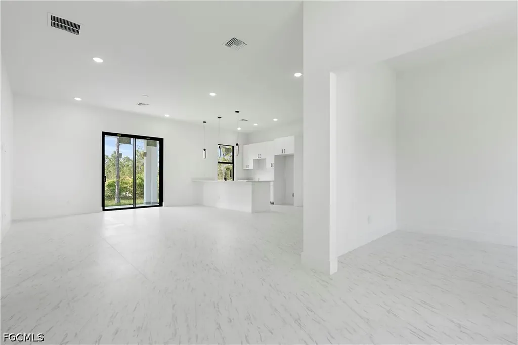 3175 Sunshine Boulevard Lehigh Acres FL 33971