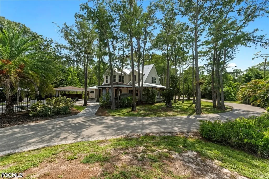 12010 Honeysuckle Road Fort Myers FL 33966