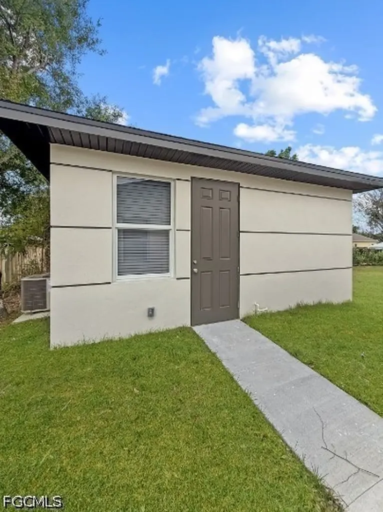 3816 Ballard Road Fort Myers FL 33916