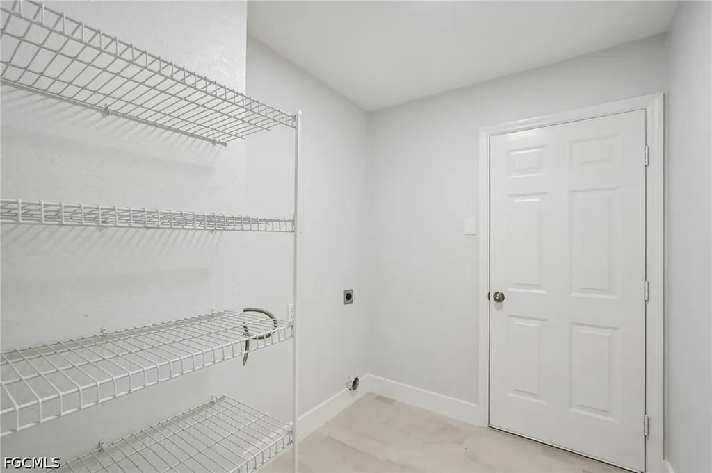 4339 SW 25th Place Cape Coral FL 33914