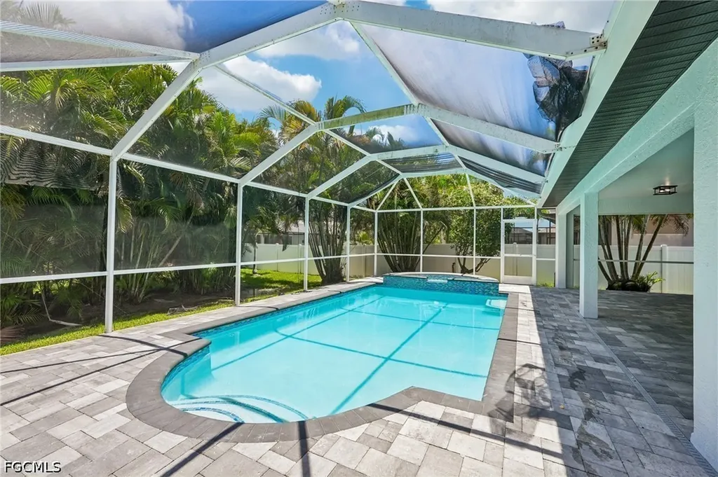 4339 SW 25th Place Cape Coral FL 33914