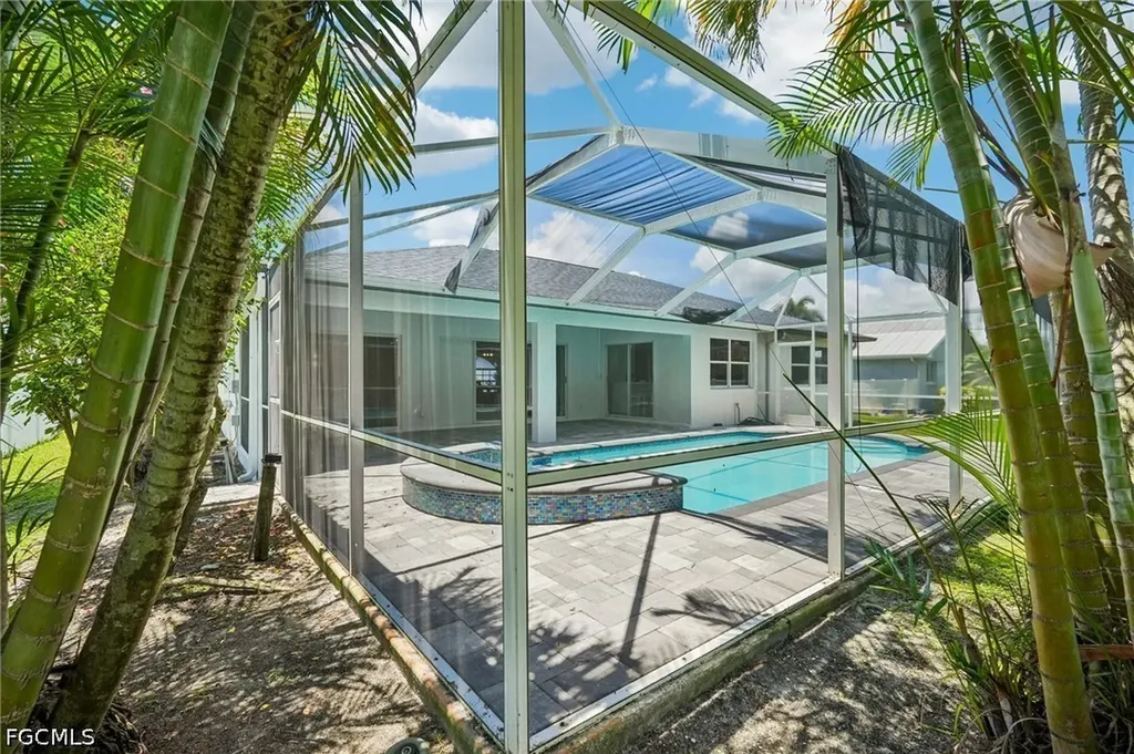 4339 SW 25th Place Cape Coral FL 33914