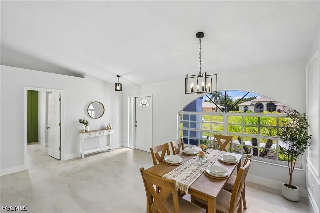 4339 SW 25th Place Cape Coral FL 33914