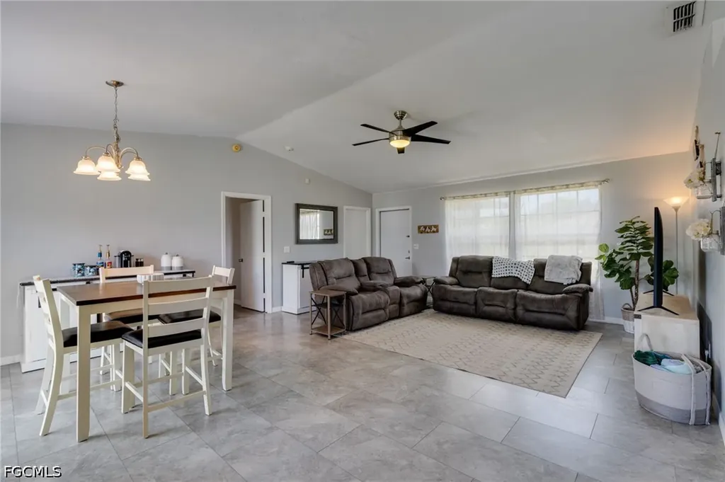 1319 SW 34th Street Cape Coral FL 33914