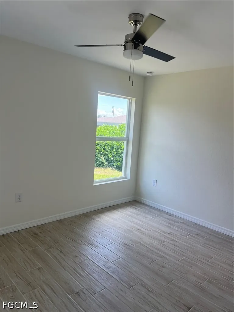 3512 NE 17th Place Cape Coral FL 33909