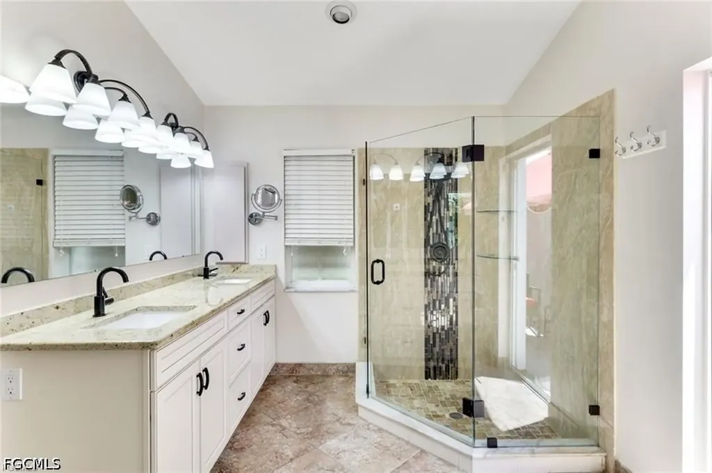 2013 Everest Parkway Cape Coral FL 33904