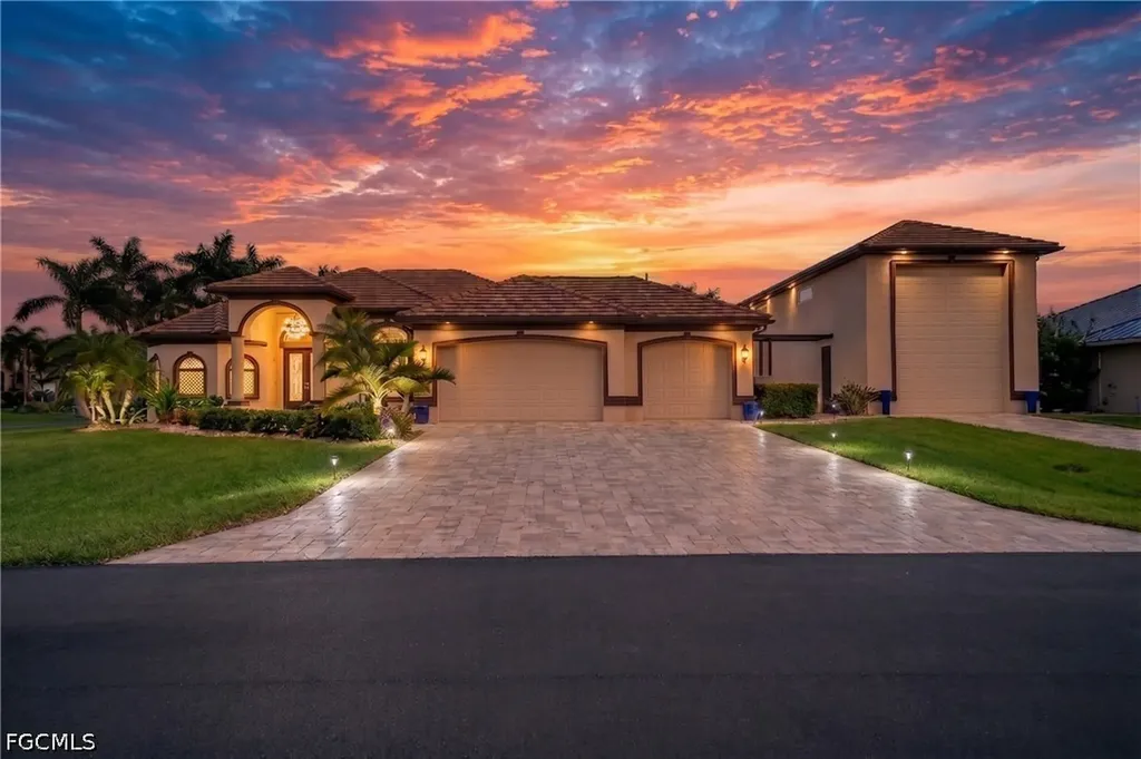 1725 SW 52nd Terrace Cape Coral FL 33914