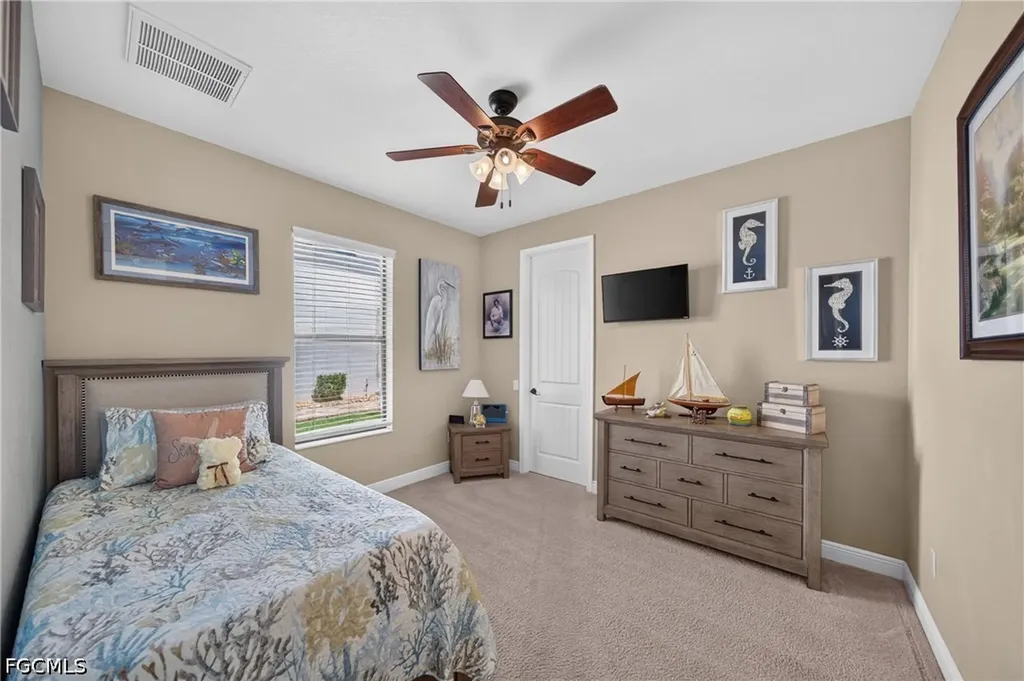 1725 SW 52nd Terrace Cape Coral FL 33914