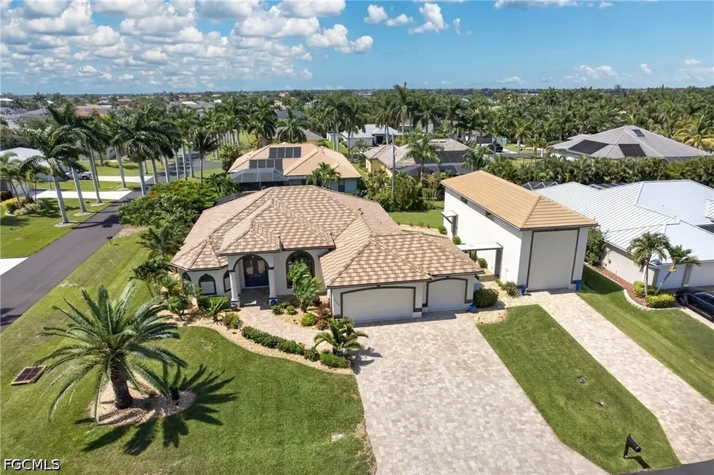 1725 SW 52nd Terrace Cape Coral FL 33914