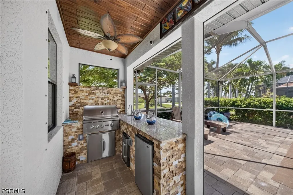 1725 SW 52nd Terrace Cape Coral FL 33914