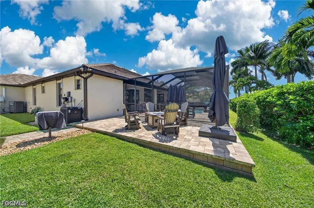 1725 SW 52nd Terrace Cape Coral FL 33914