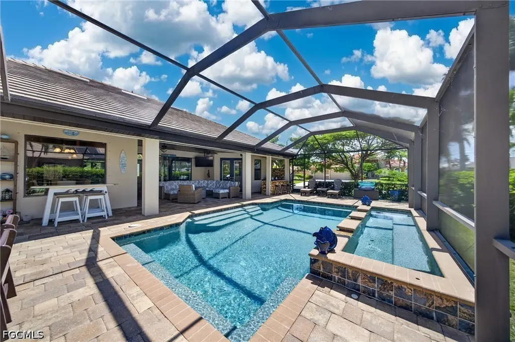 1725 SW 52nd Terrace Cape Coral FL 33914