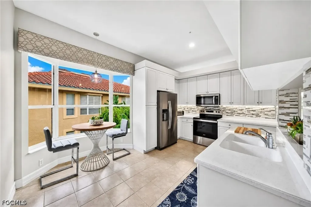 1855 Les Chateaux Boulevard Naples FL 34109