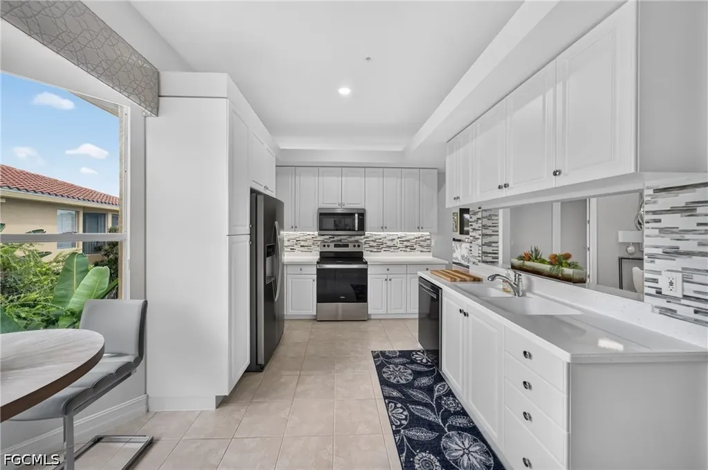 1855 Les Chateaux Boulevard Naples FL 34109