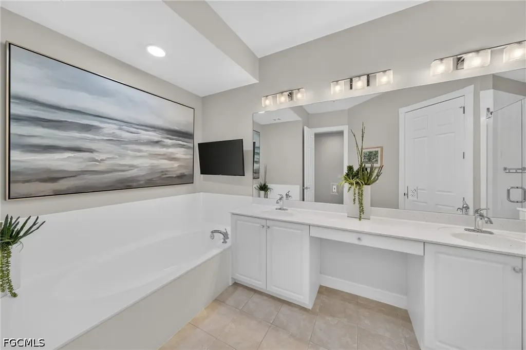 1855 Les Chateaux Boulevard Naples FL 34109