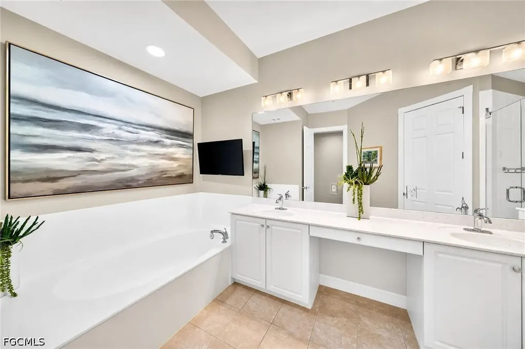 1855 Les Chateaux Boulevard Naples FL 34109