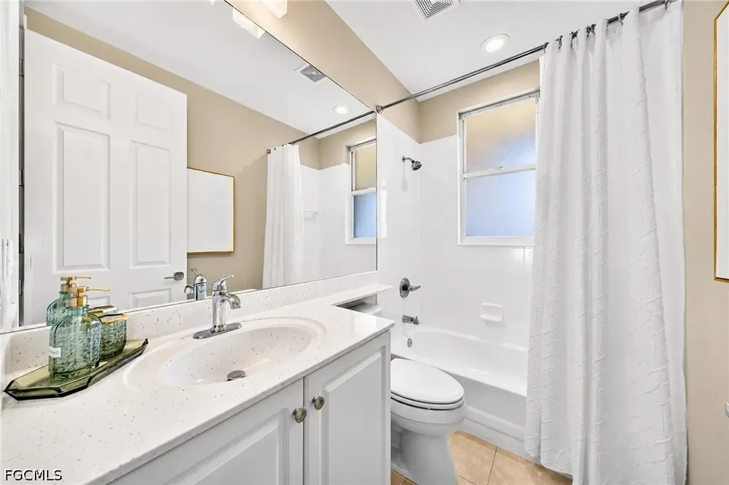1855 Les Chateaux Boulevard Naples FL 34109