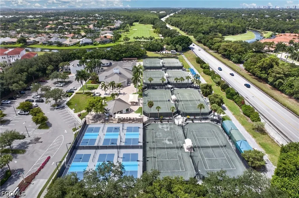 1855 Les Chateaux Boulevard Naples FL 34109
