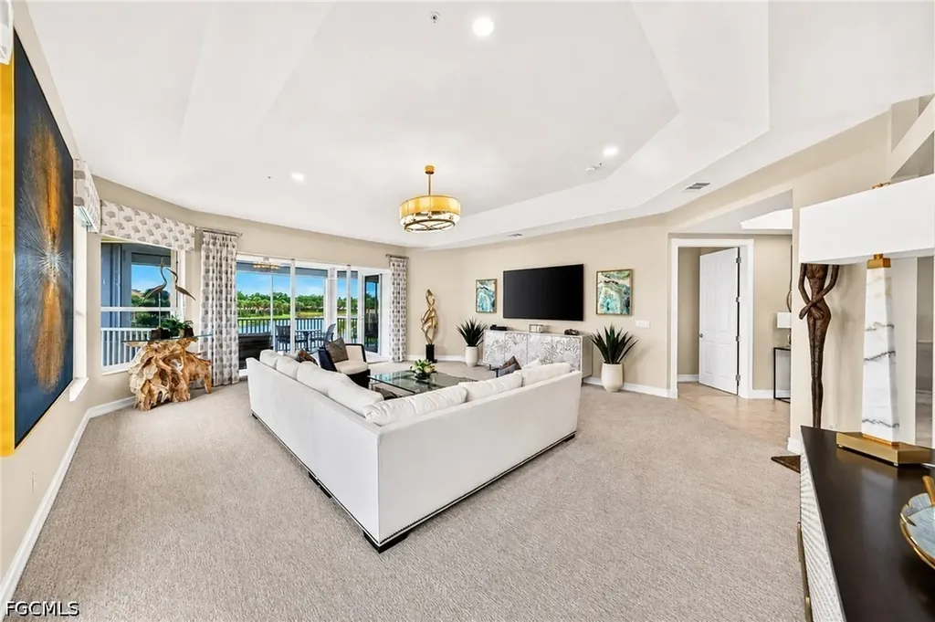 1855 Les Chateaux Boulevard Naples FL 34109