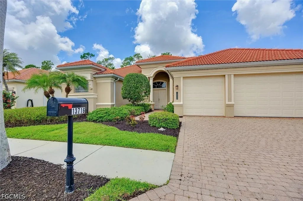 13716 Magnolia Lake Court Fort Myers FL 33907