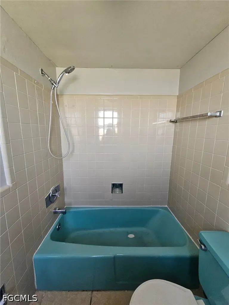 3810 SE 12th Avenue Cape Coral FL 33904
