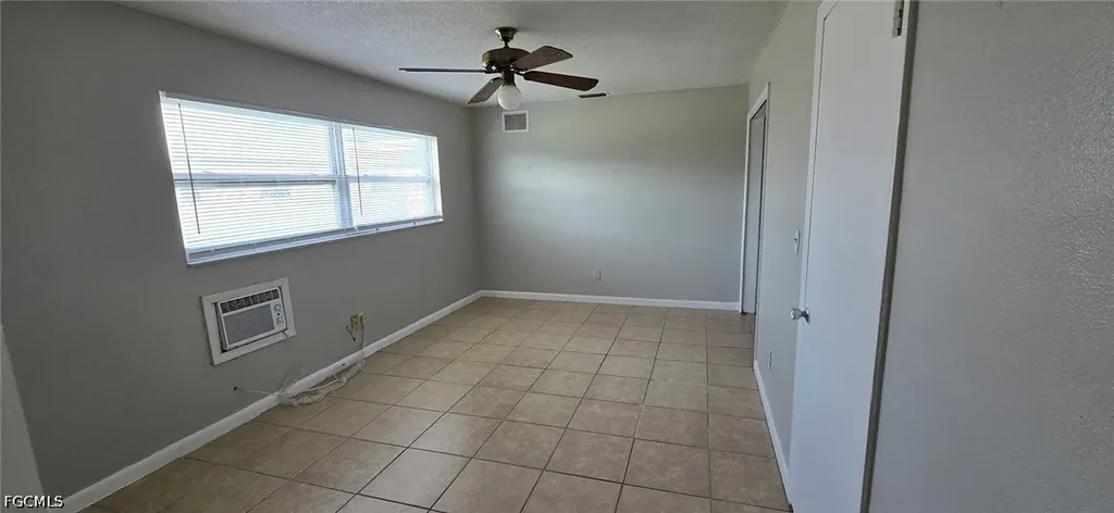 3810 SE 12th Avenue Cape Coral FL 33904