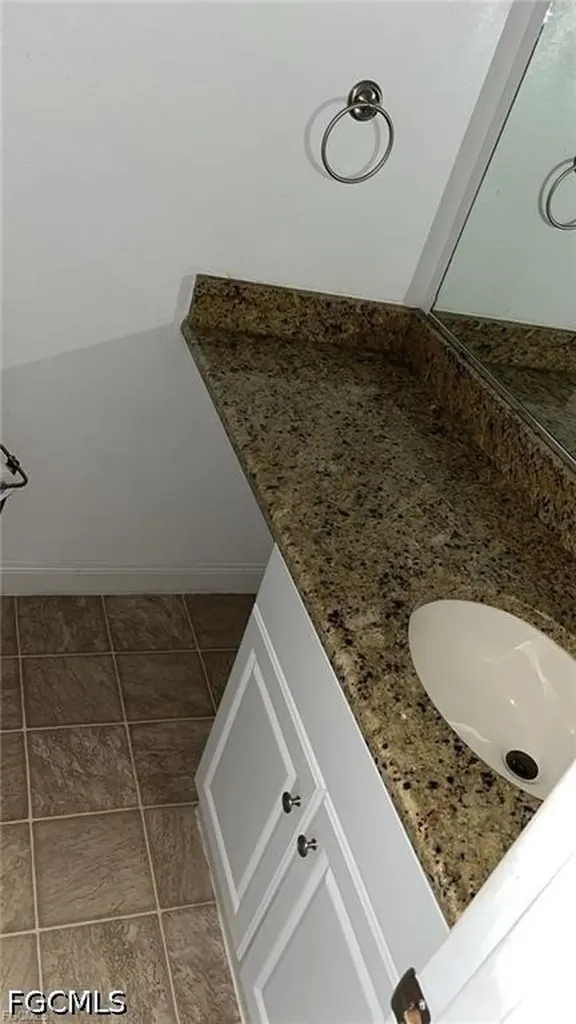 2855 Winkler Avenue Fort Myers FL 33916