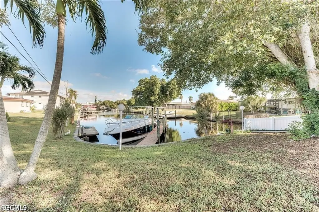5227 Coronado Parkway Cape Coral FL 33904