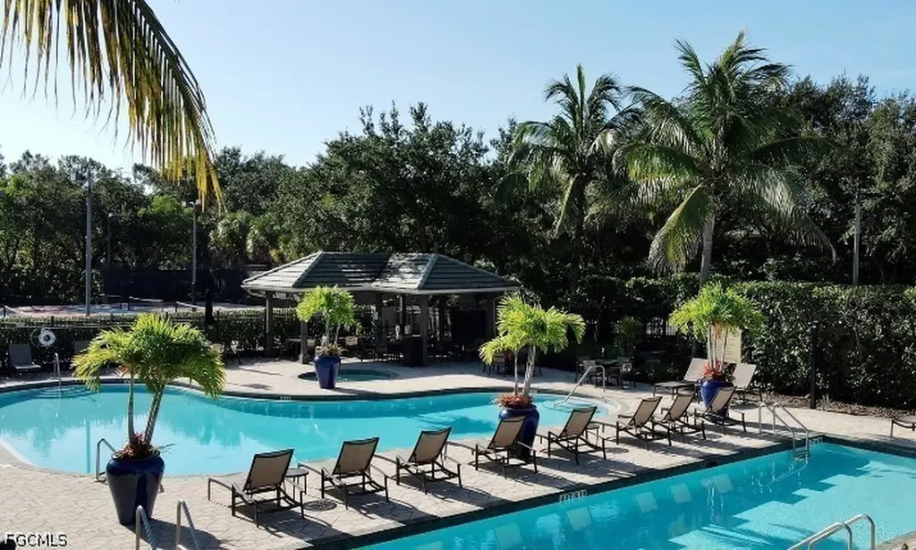 2865 Cypress Trace Circle Naples FL 34119