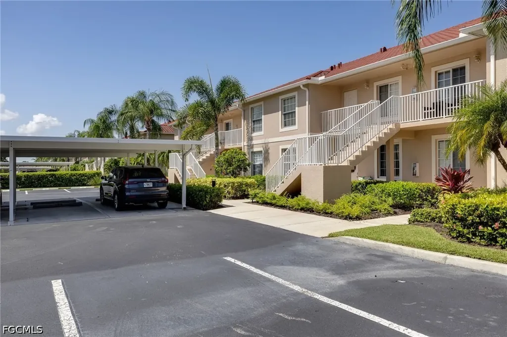 2865 Cypress Trace Circle Naples FL 34119