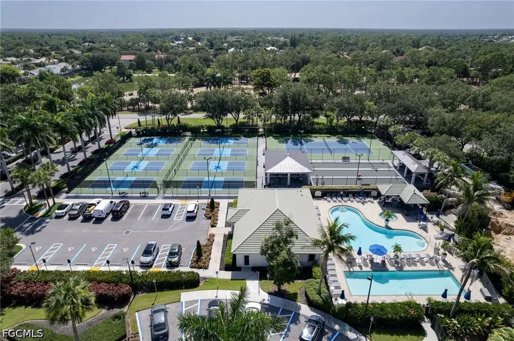 2865 Cypress Trace Circle Naples FL 34119