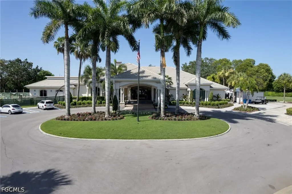 2865 Cypress Trace Circle Naples FL 34119