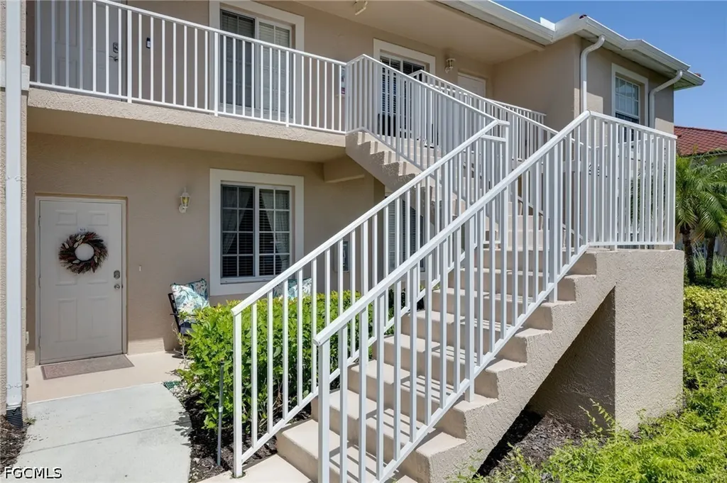 2865 Cypress Trace Circle Naples FL 34119