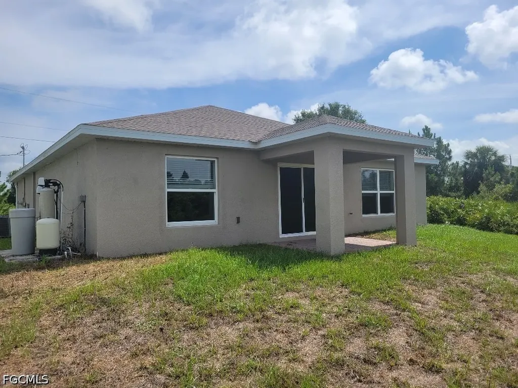 3303 75th Street W Lehigh Acres FL 33971