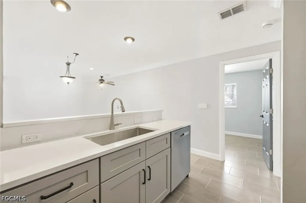 4346 Santa Barbara Boulevard Cape Coral FL 33914