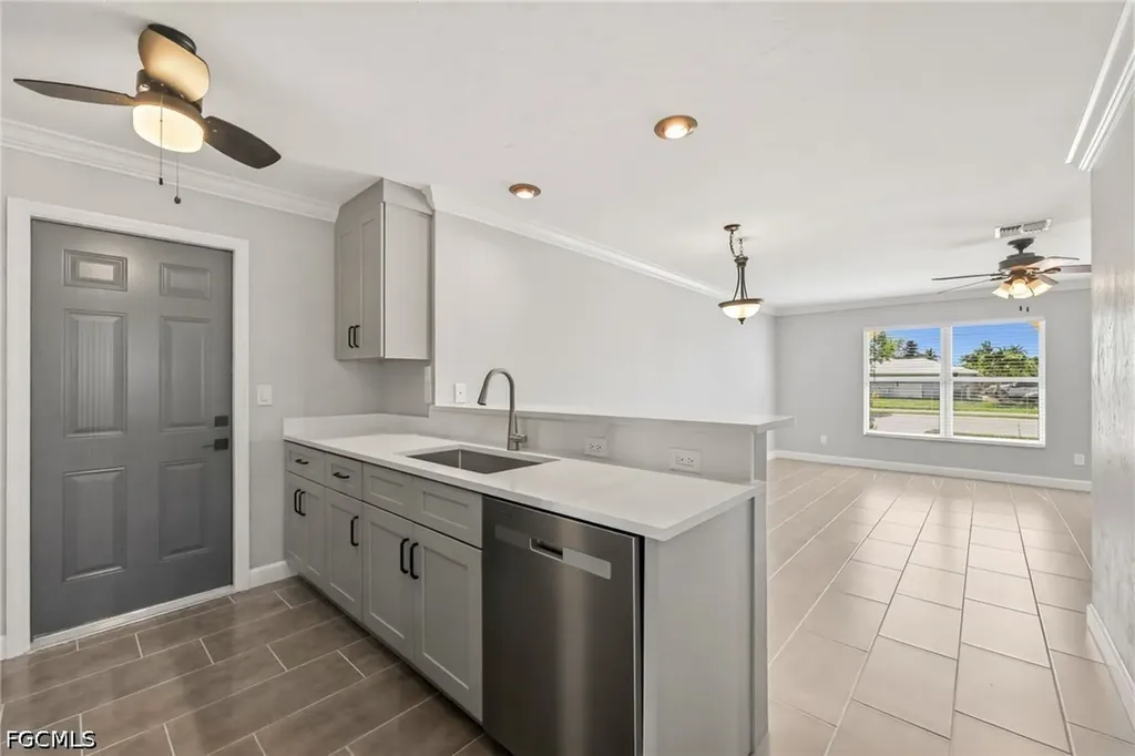 4346 Santa Barbara Boulevard Cape Coral FL 33914